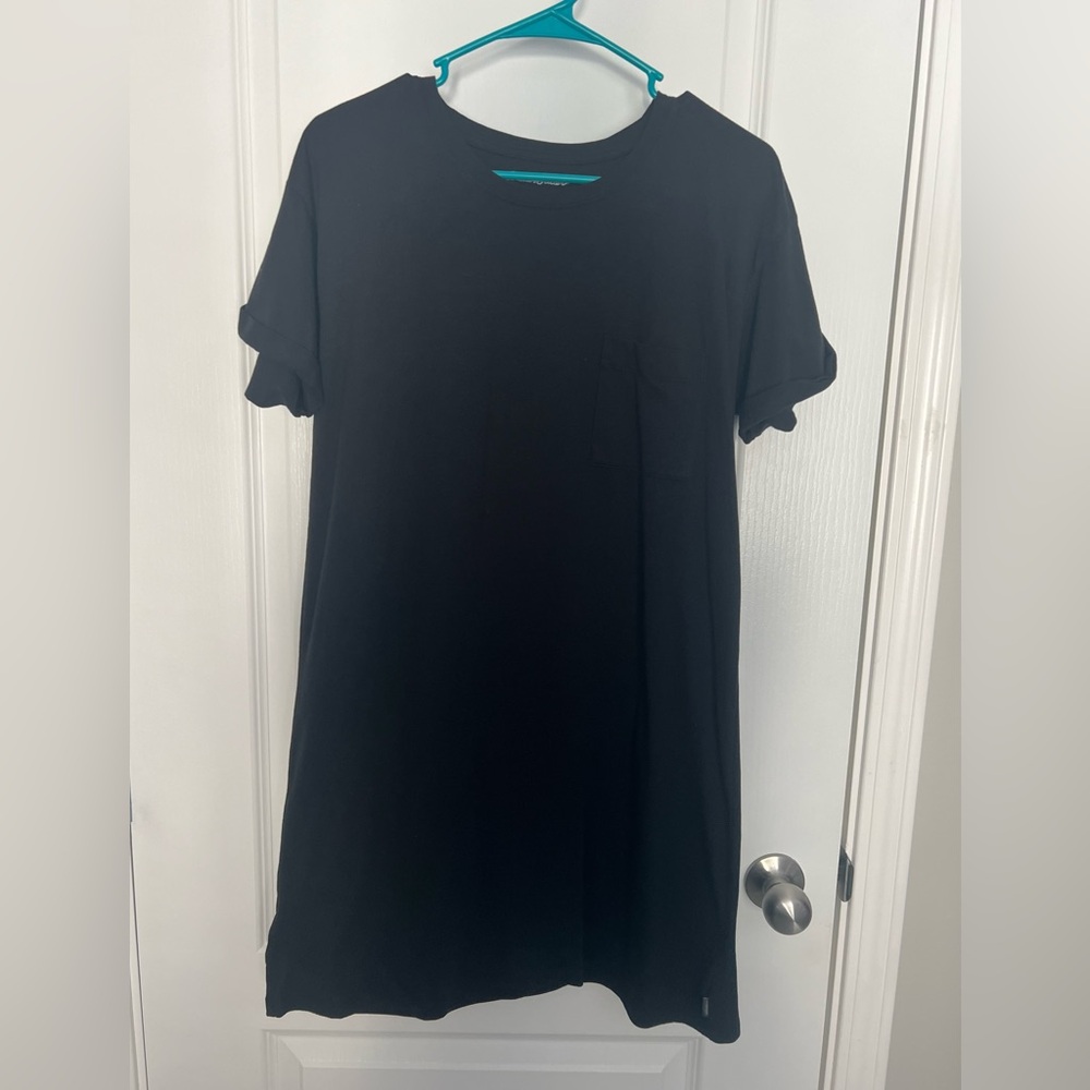Eddie Bauer Black T-Shirt Dress